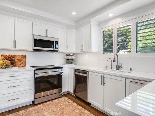 32679 Seagate Dr, Rancho Palos Verdes, CA 90275