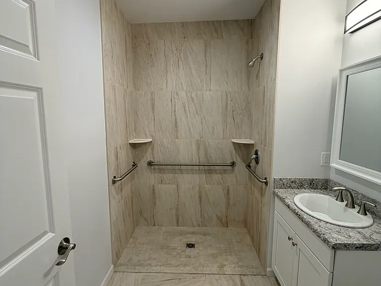 337 Main St #1 — Photo 8