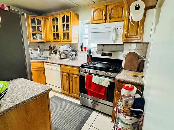 2nd image of 192-14 109th Ave Floor 1