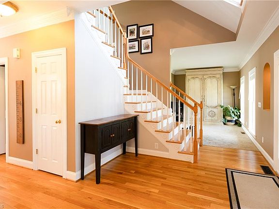 5th image of 6103 Lomond Ct