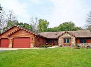 W289S4663 Rockwood Trl, Waukesha, WI 53189