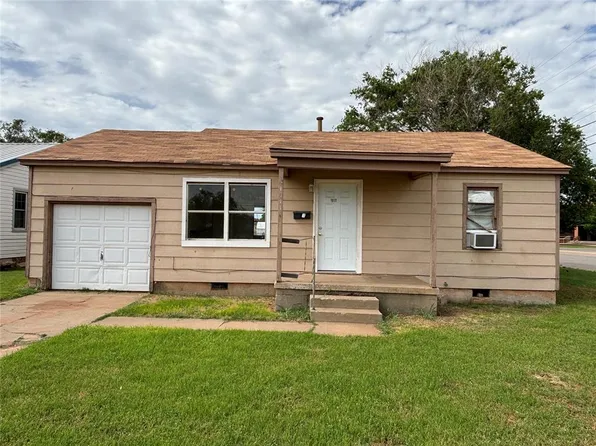 1011 E Sutherland St, Altus, OK 73521