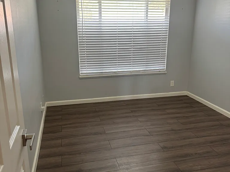 1330 N Hollis Ave — Photo 11