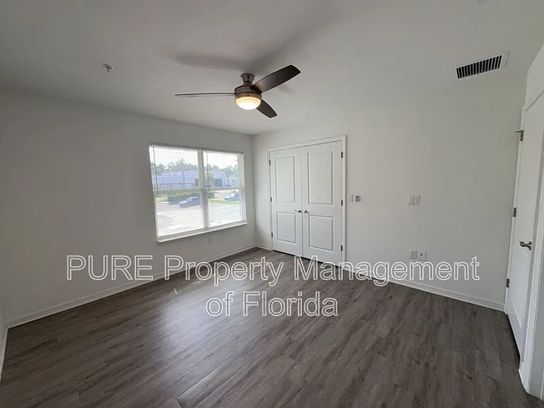 339 NE Sanchez Ave #103 — Photo 36