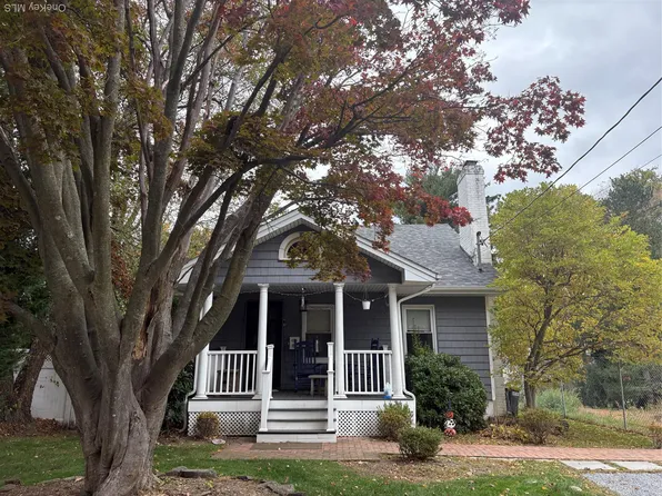 45 Central Parkway, Huntington, NY 11743