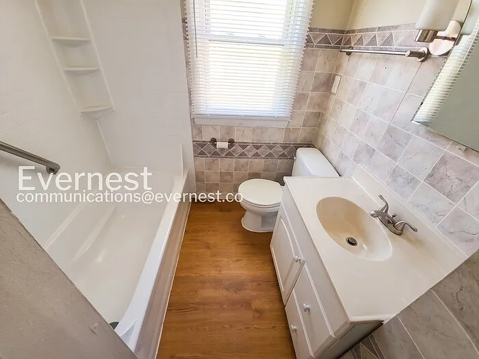 749 Racine Ave — Photo 9