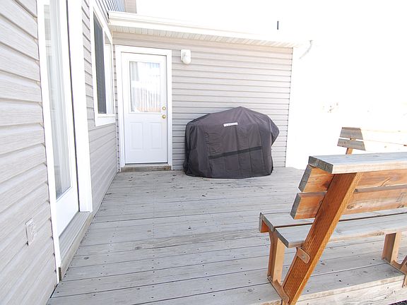 4th image of 236 W Dimaggio Dr
