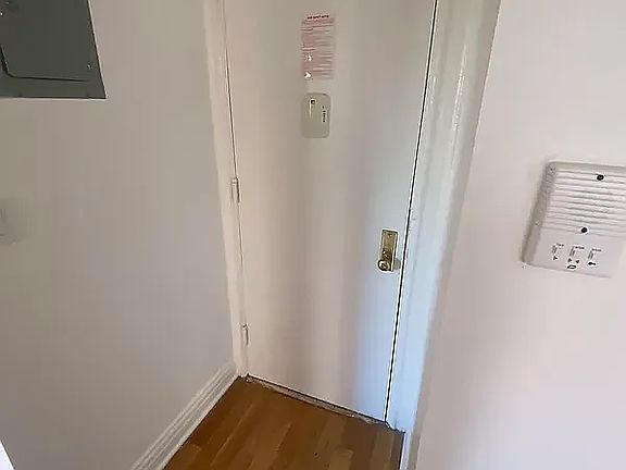4th image of 29-08 31st Ave #C8