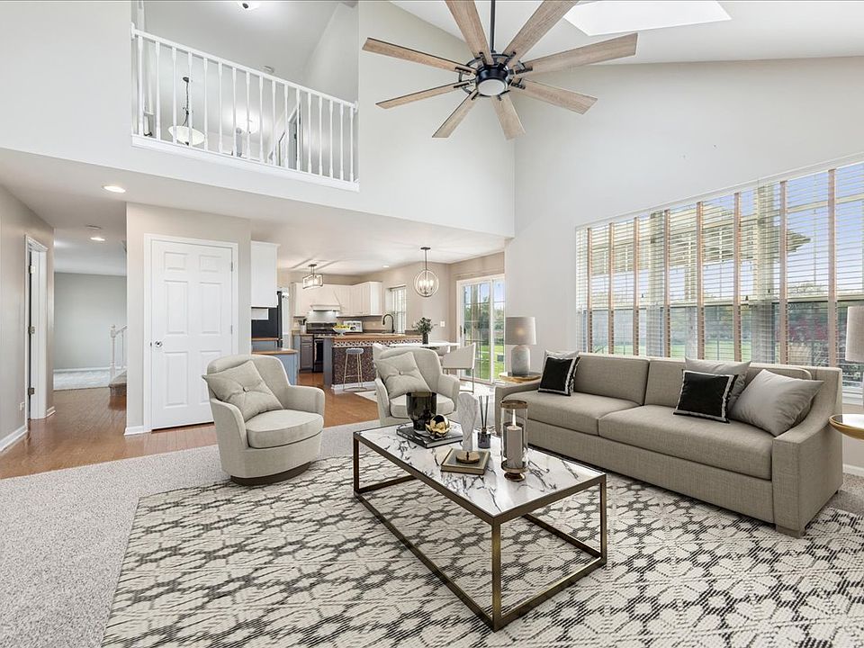2nd image of 11805 Blue Bayou Dr