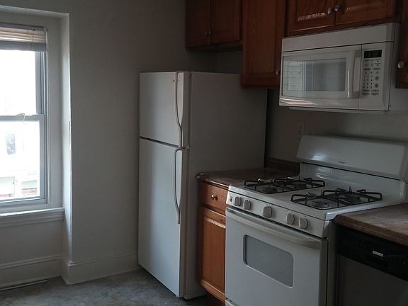 2nd image of 746 S 22nd Street # Fl 3