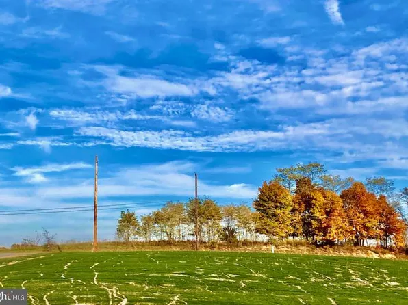 2936 Rocky Spring Rd, Chambersburg, PA 17201