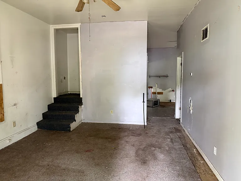 711 Vine St — Photo 9