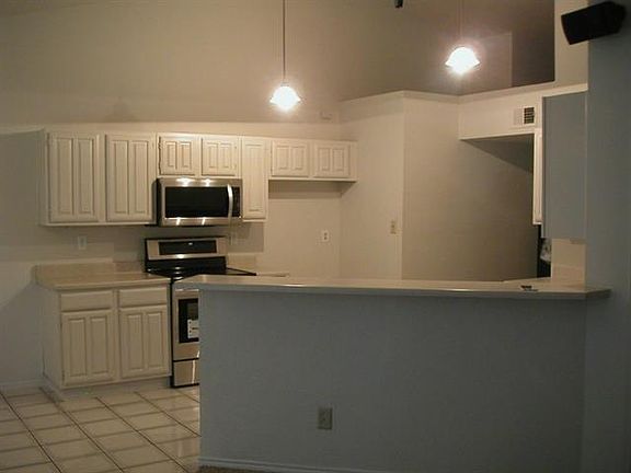2nd image of 4209 Arbor Creek Dr