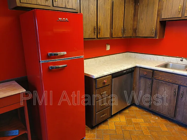 4757 Fellswood Dr — Photo 17