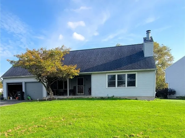 8100 Portobello Way, Liverpool, NY 13090