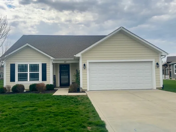 201 Carrick Glen Blvd, Pendleton, IN 46064