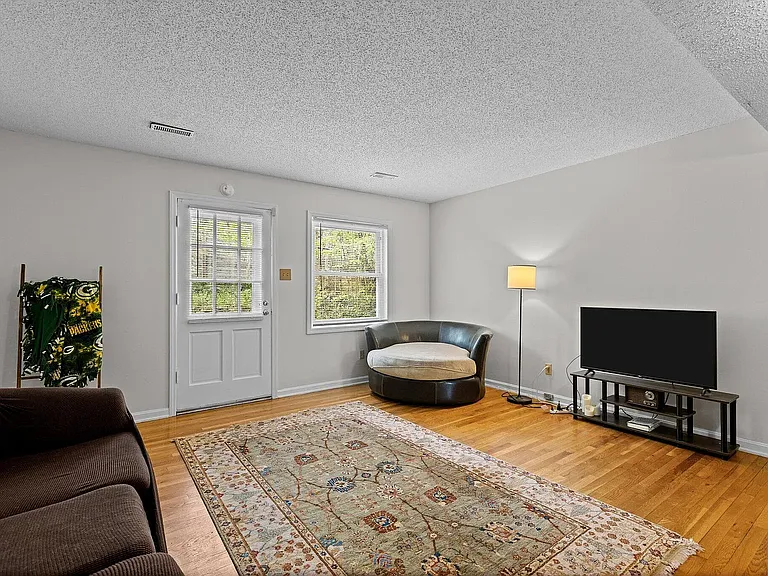 506 N Greensboro St #45 — Photo 3