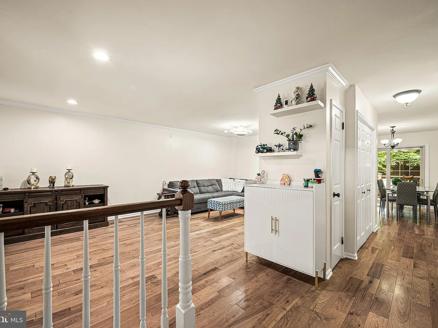 3 bed, 2.5 bath, 1752 sqft, $2,700 — Photo 4