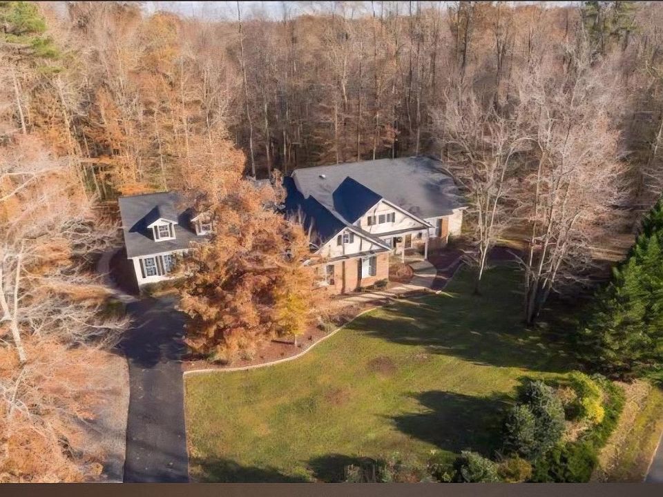 1st image of 6050 Deepdeen Pl