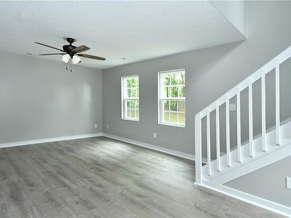 4th image of 5832 Sir Knight Cir