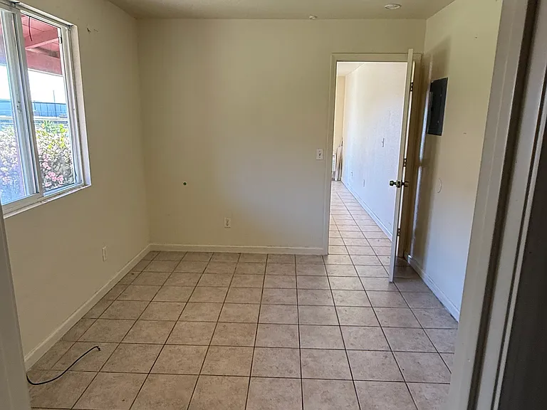 965 Atwater Blvd #I — Photo 6