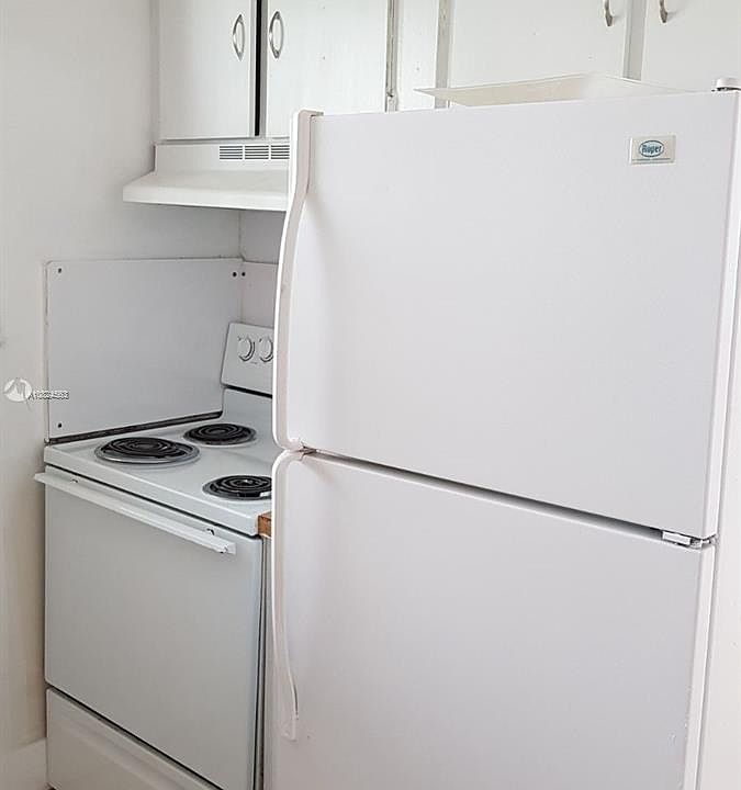 1st image of 1330 NE 127th St APT 5