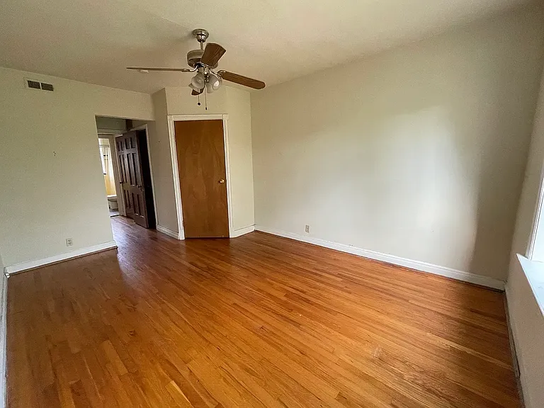 1228 Bellevue Ave #2W — Photo 3