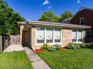 8335 Karlov Ave, Skokie, IL