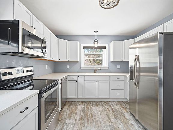 2nd image of 221 Crescent Dr