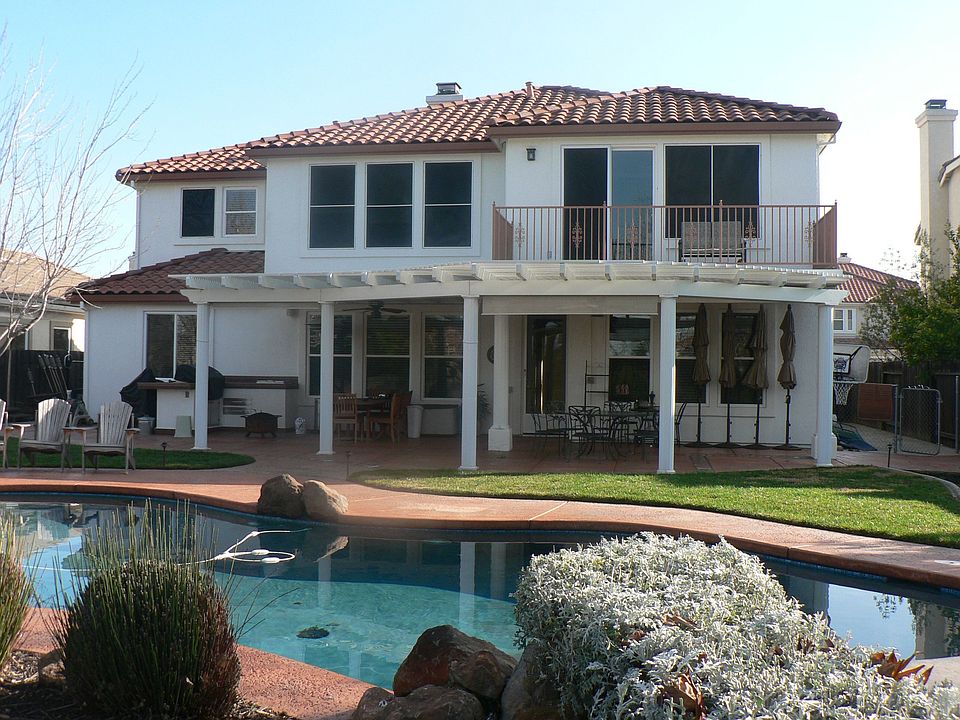 1st image of 2233 Heritage Dr