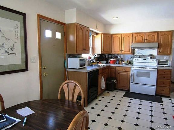 5th image of 7919 268th St