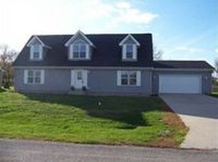 1861 N Vicky Ln, Warsaw, IN 46582