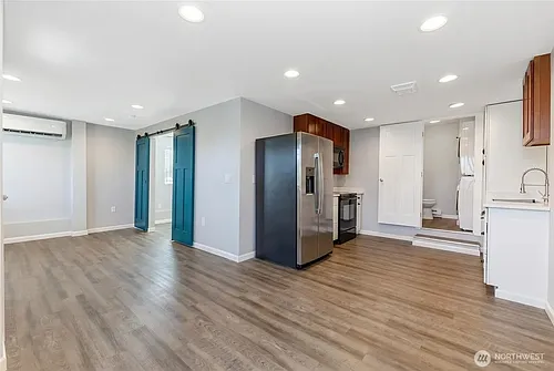 1102 N Sheridan Ave Photo 1