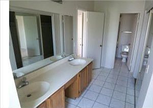 4th image of 14584 Southwood Dr