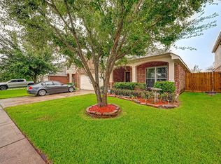 1515 Squire Dr, Baytown, TX 77521
