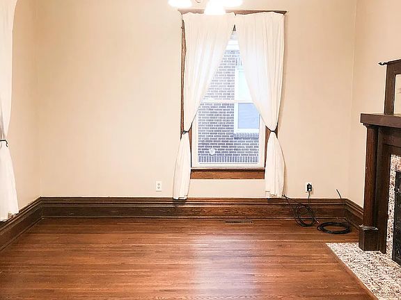2nd image of 2412 Hilton Ave