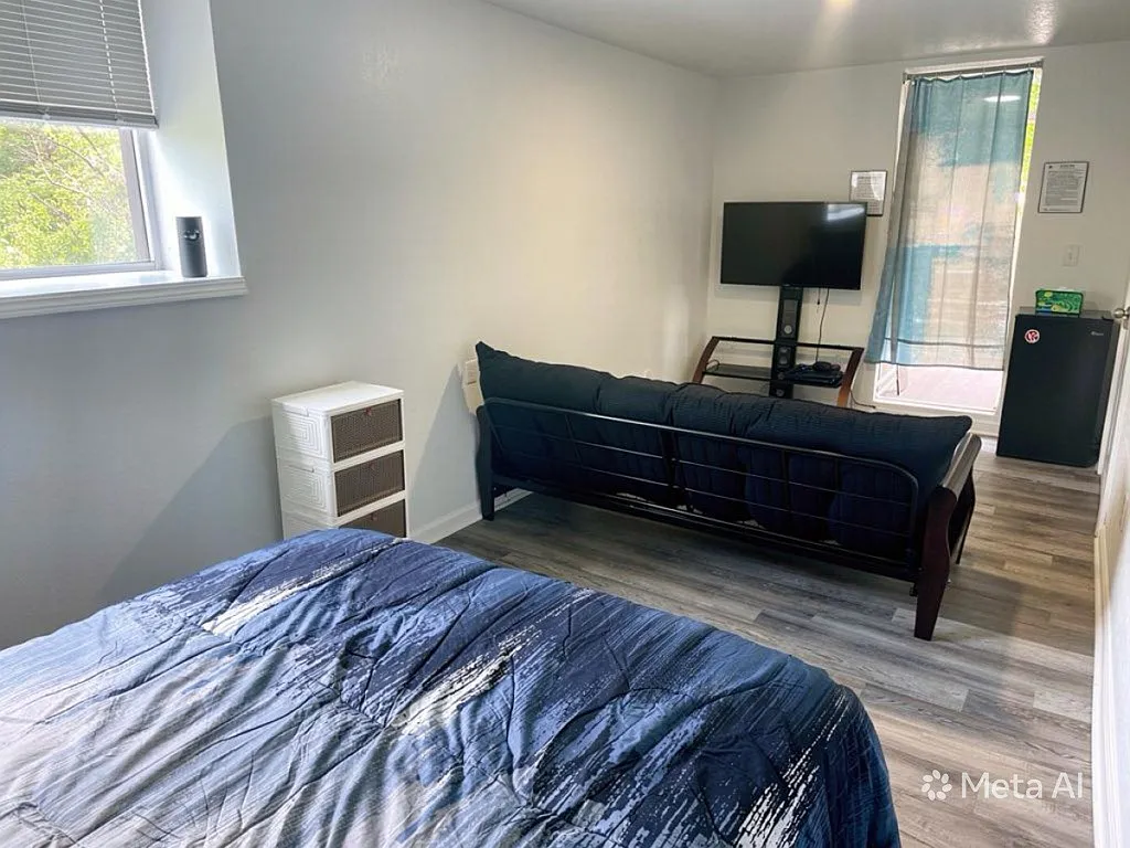 1 bed, 1.5 bath, 1855 sqft, $1,350 — Photo 4
