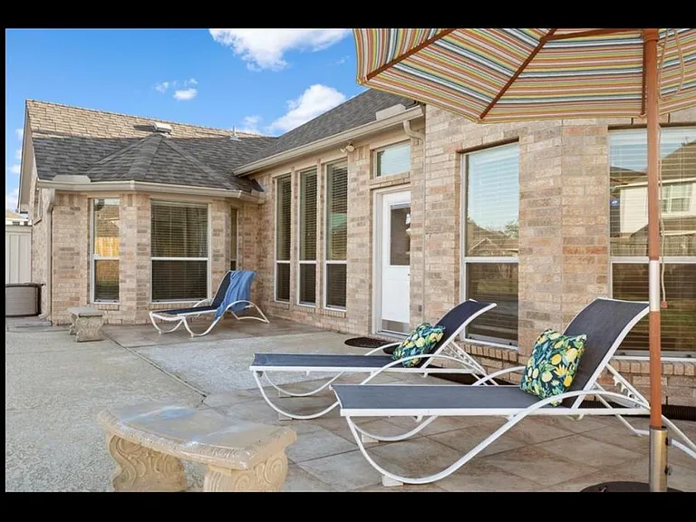 21006 Narrow Gate Dr — Photo 24