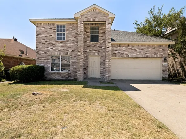 4721 Palm Ridge Dr, Fort Worth, TX 76133