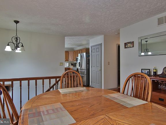 5th image of 8078 Escalon Ave