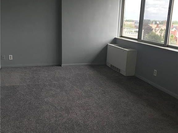 5th image of 1088 Delaware Ave APT 3J