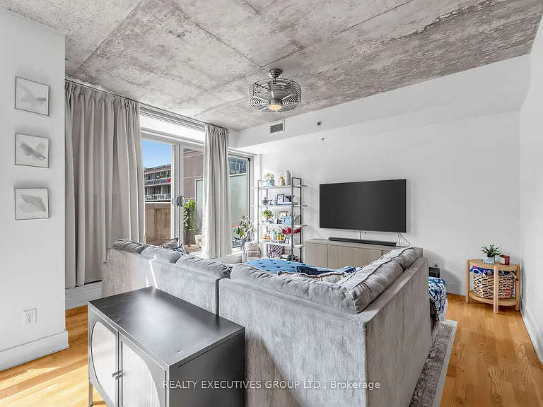 630 Queen St E #510 — Photo 7