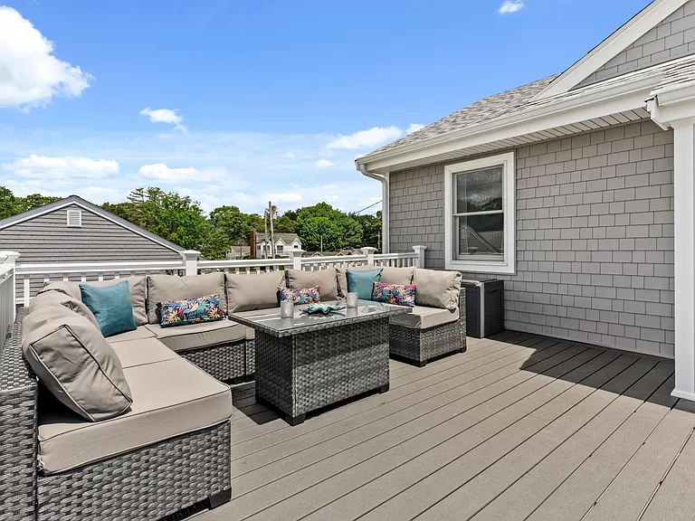 911 Ocean Blvd #10 — Photo 10