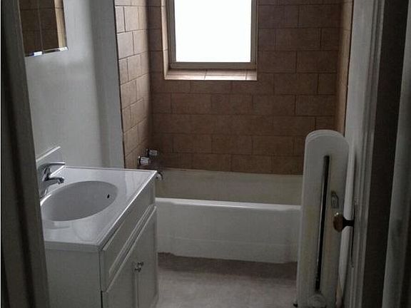 4th image of 1900 W Winona St #19323