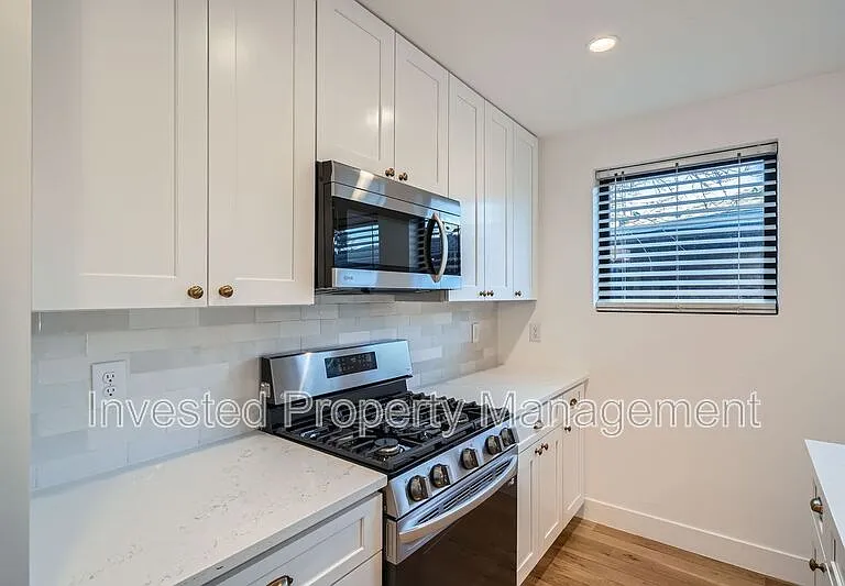 1405 N Yates St — Photo 10
