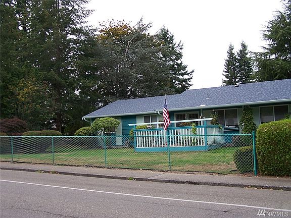 3rd image of 2380 Lincoln Ave SE