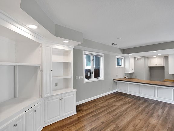 1st floor entertaining room