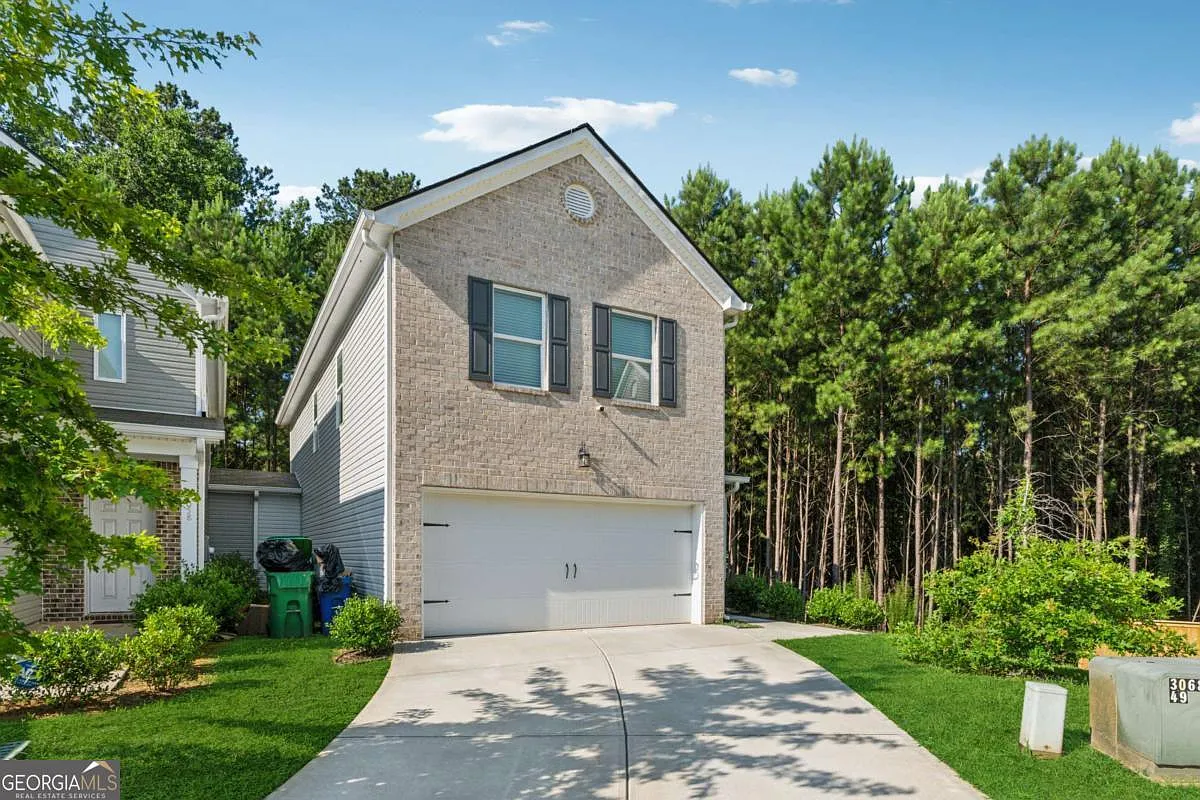 1062 Valley Rock Dr photo 1