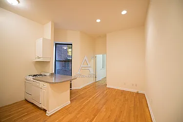 Rented by Peter Ashe