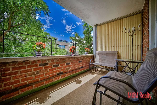 Sold by Maximillion Realty, Inc. | media 15